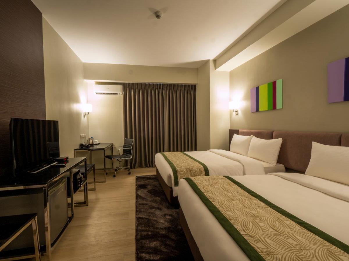Sequoia Hotel Manila Bay Paranaque City Exterior photo